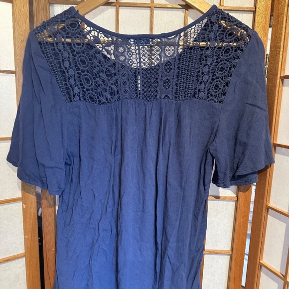 Blue Rickis embroidery top - Picture 2 of 7